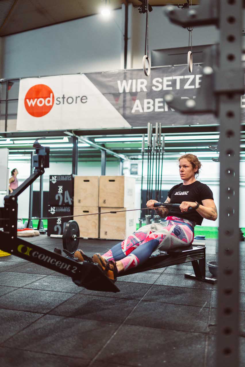 Anna M hle Learn to row bei Crossfit Go Ahead wodstore