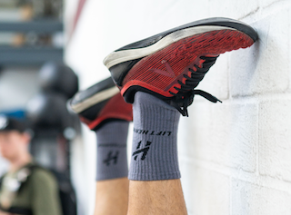 Lift Heavy Crew Socks - wodstore